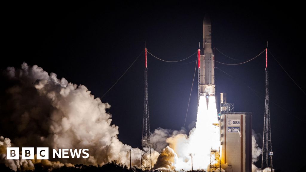 Boeing-made communications satellite breaks up in space – 2024-10-23 03:50:35 , BBC News