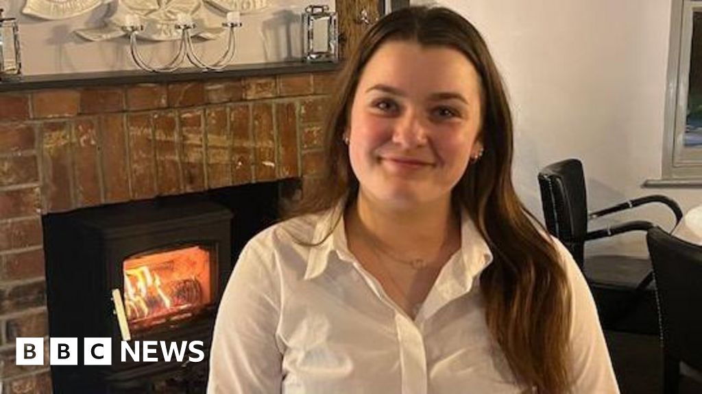 The worrying reality behind the empty restaurant TikTok trend – 2025-01-17 22:31:00 , BBC News