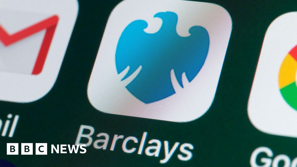 Barclays hit by major IT outage on tax deadline day – 2025-01-31 17:49:00 , BBC News