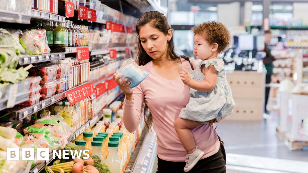 US inflation unexpectedly increases – 2025-02-12 13:54:00 , BBC News