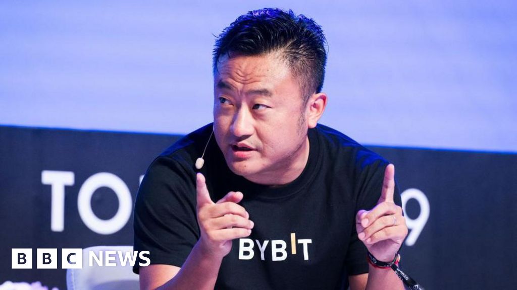 Crypto sleuths join hunt for $1.5bn stolen in biggest ever heist – 2025-02-26 14:43:00 , BBC News