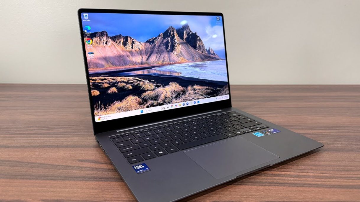 Samsung Galaxy Book 5 Pro (14″) Review – Forget Macbook Air M4!
