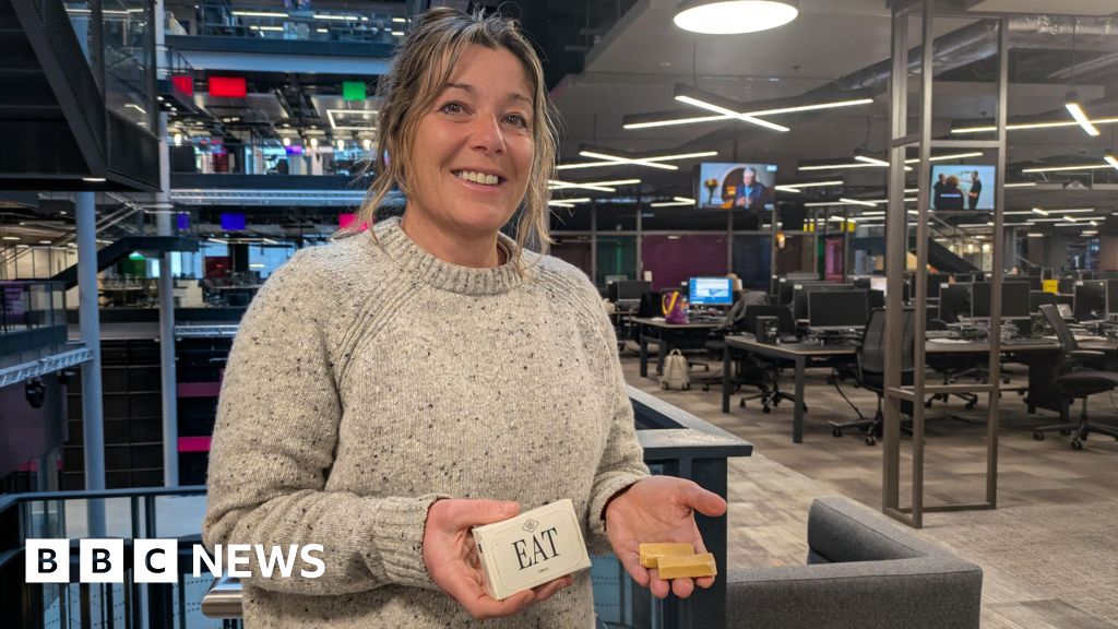 Edible soap aims to highlight hygiene poverty – 2025-03-31 11:38:00 , BBC News