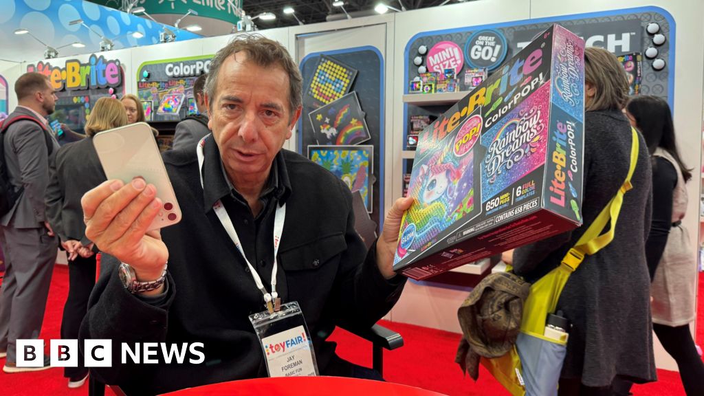 Toymakers brace for Trump tariffs: ‘It’s killing our mojo’ – 2025-03-04 08:50:00 , BBC News