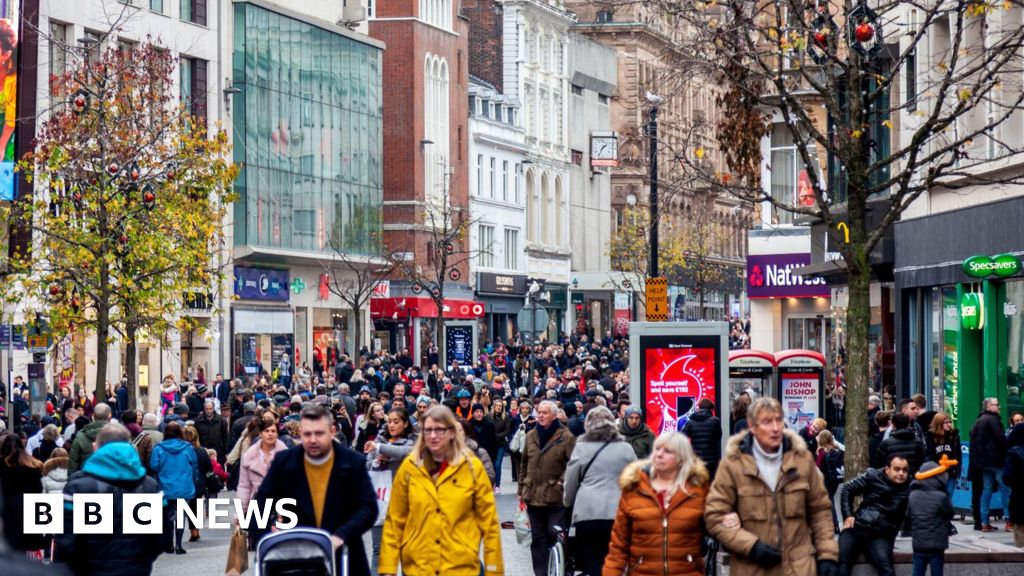 UK growth forecast cut over tariff uncertainty – 2025-04-28 14:43:00 , BBC News