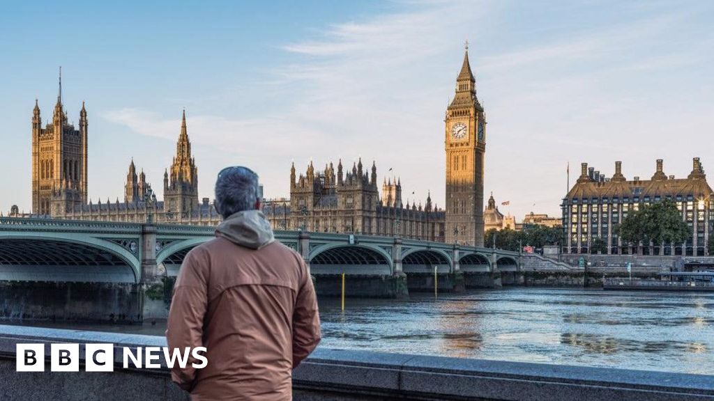 Higher pay and benefits drives government borrowing higher – 2025-04-23 06:47:00 , BBC News